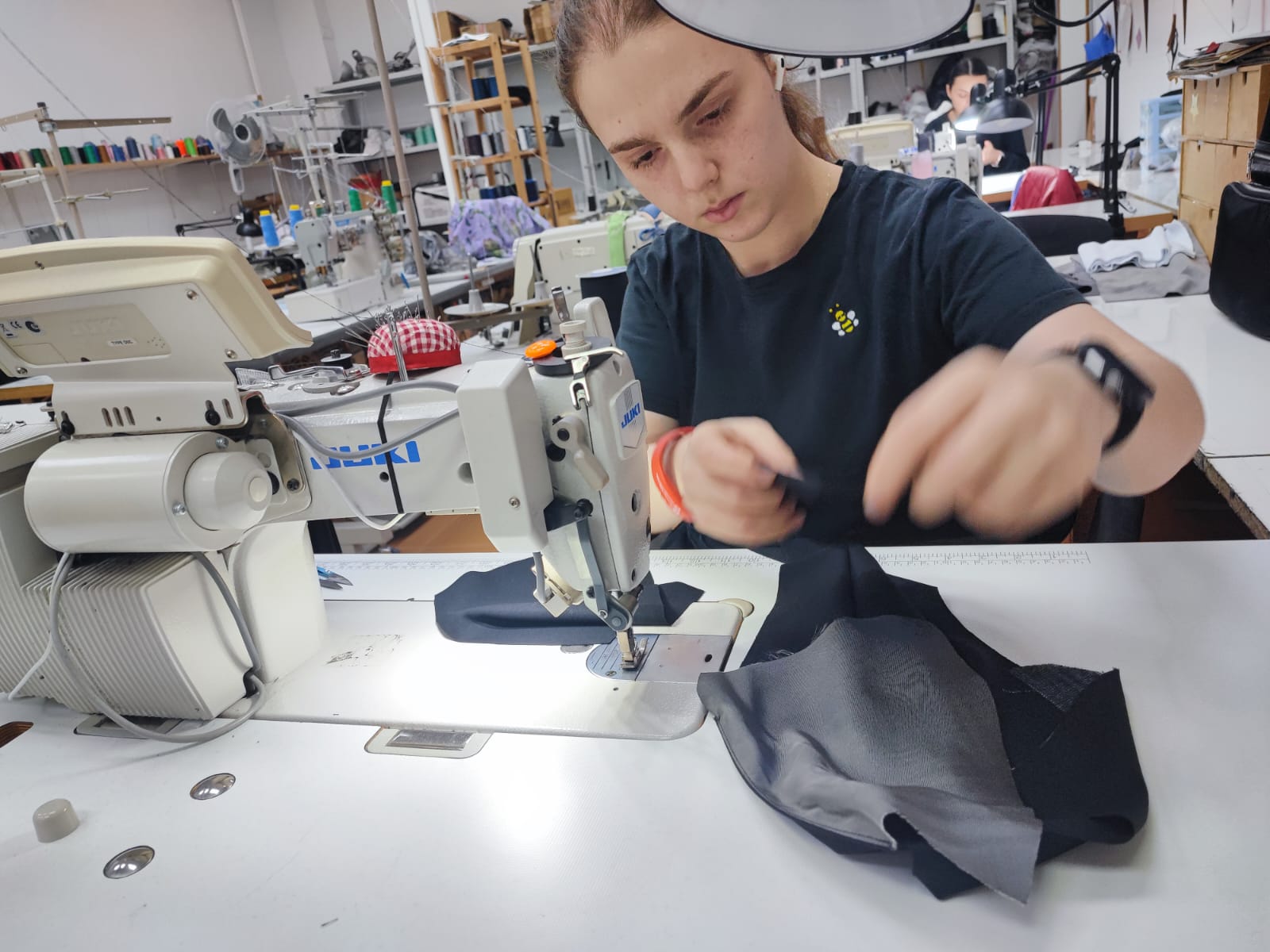 Пошив одежды оптом